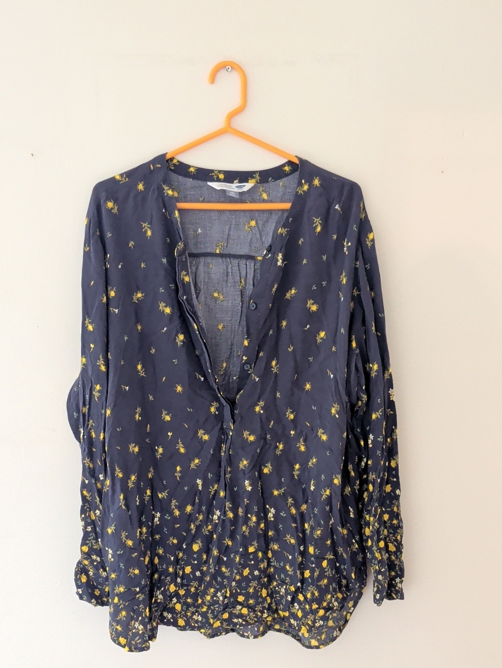 Women's Navy Gray Floral Button-Front Tunic Blouse
